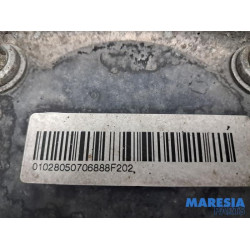 Alfa Romeo - 159 - Fusee links-achter