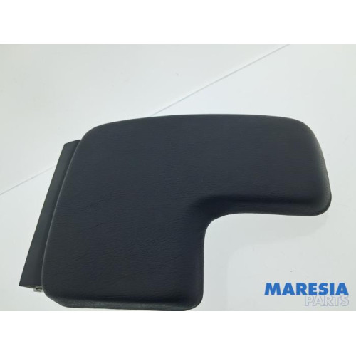 Alfa Romeo - 159 - Afdekkap armleuning midden