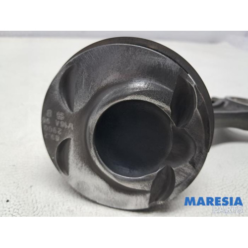 Alfa Romeo - 159 - Drijfstang