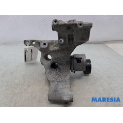 Alfa Romeo - 159 - Dynamosteun boven