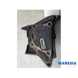 Alfa Romeo - 159 - Motorsteun