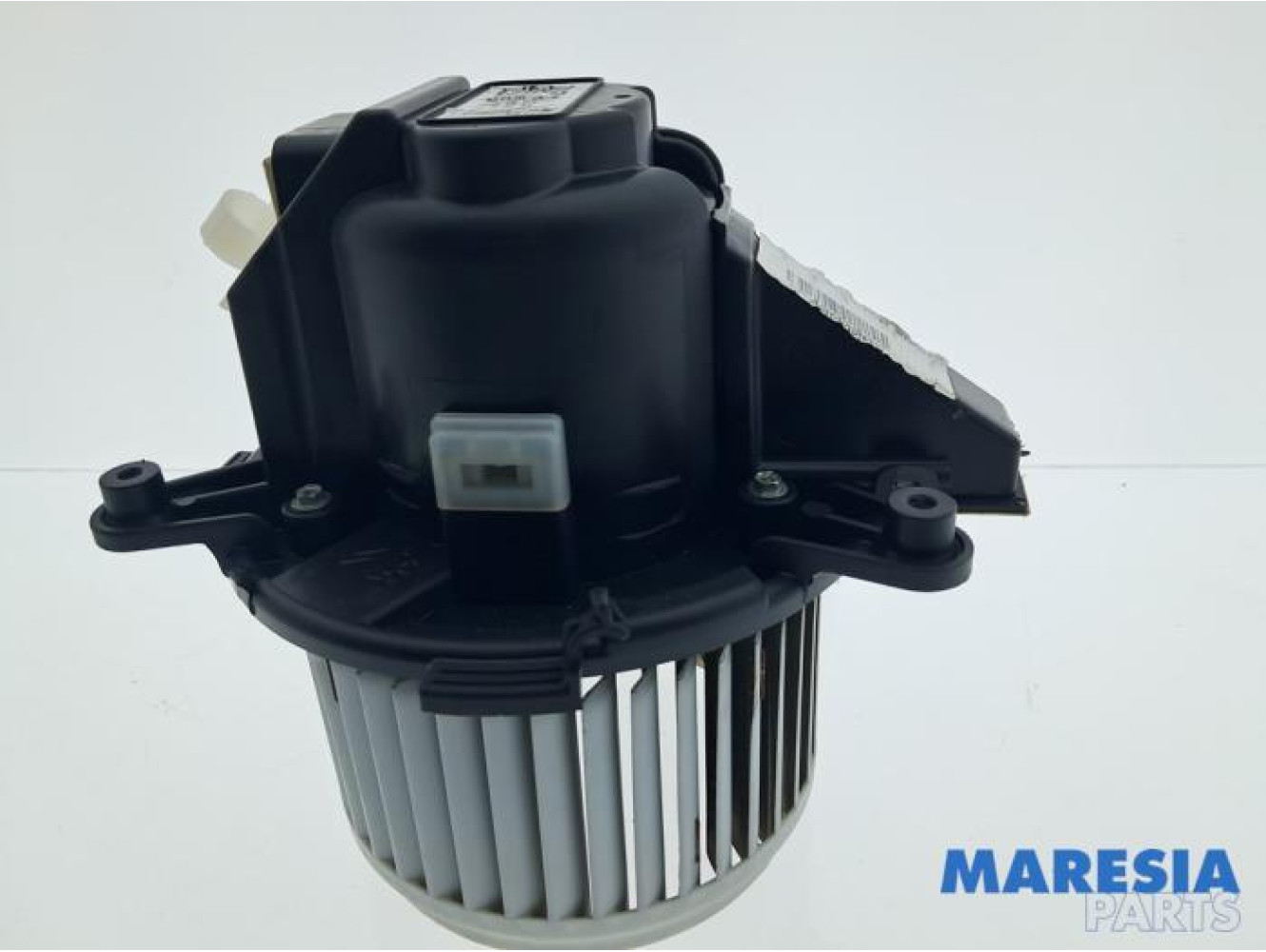 Opel - Vivaro - Heating and ventilation fan motor