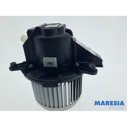 Opel - Vivaro - Heizung Belüftungsmotor