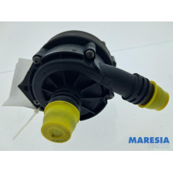 Opel - Vivaro - Water pump
