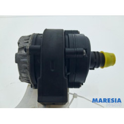 Opel - Vivaro - Water pump