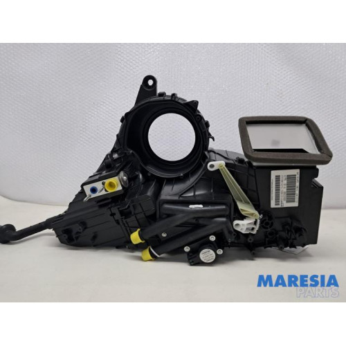 Opel - Vivaro - Kachelhuis