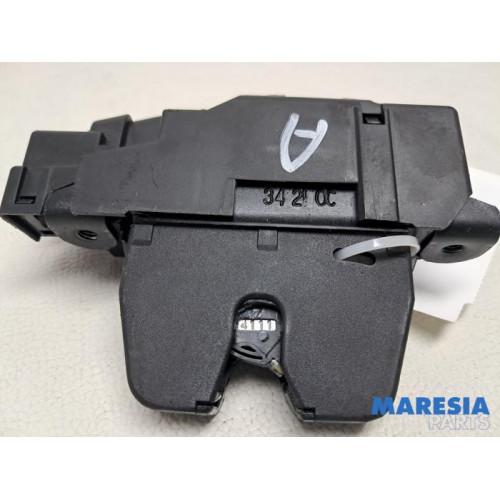 Opel - Vivaro - Tailgate lock mechanism