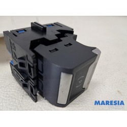 Opel - Vivaro - Parking brake switch