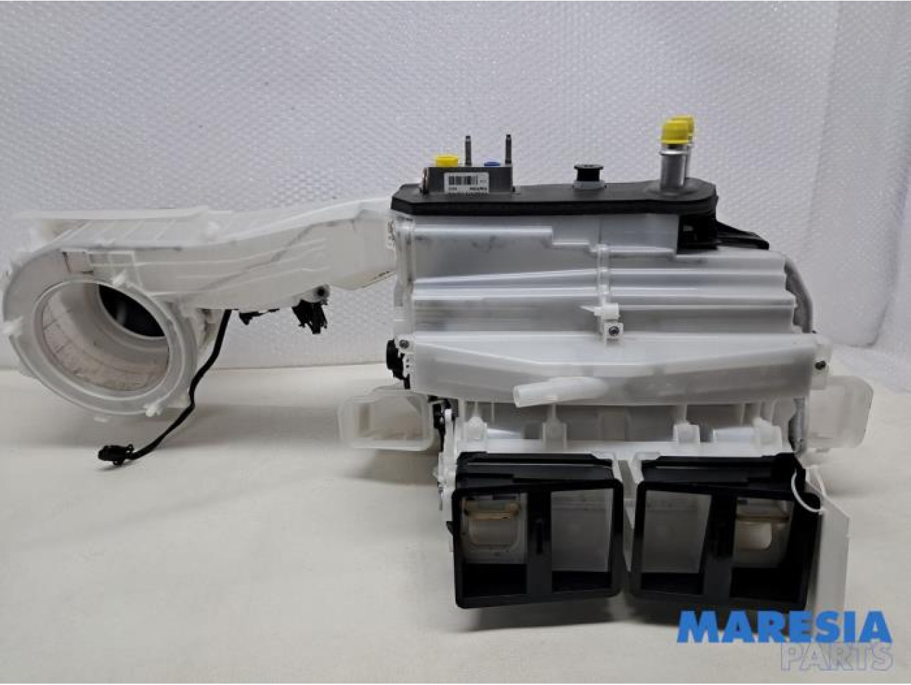 Opel - Vivaro - Kachelhuis