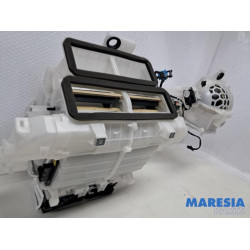 Opel - Vivaro - Kachelhuis