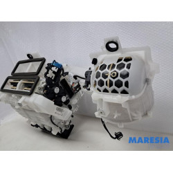 Opel - Vivaro - Kachelhuis