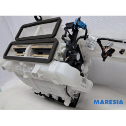 Opel - Vivaro - Kachelhuis