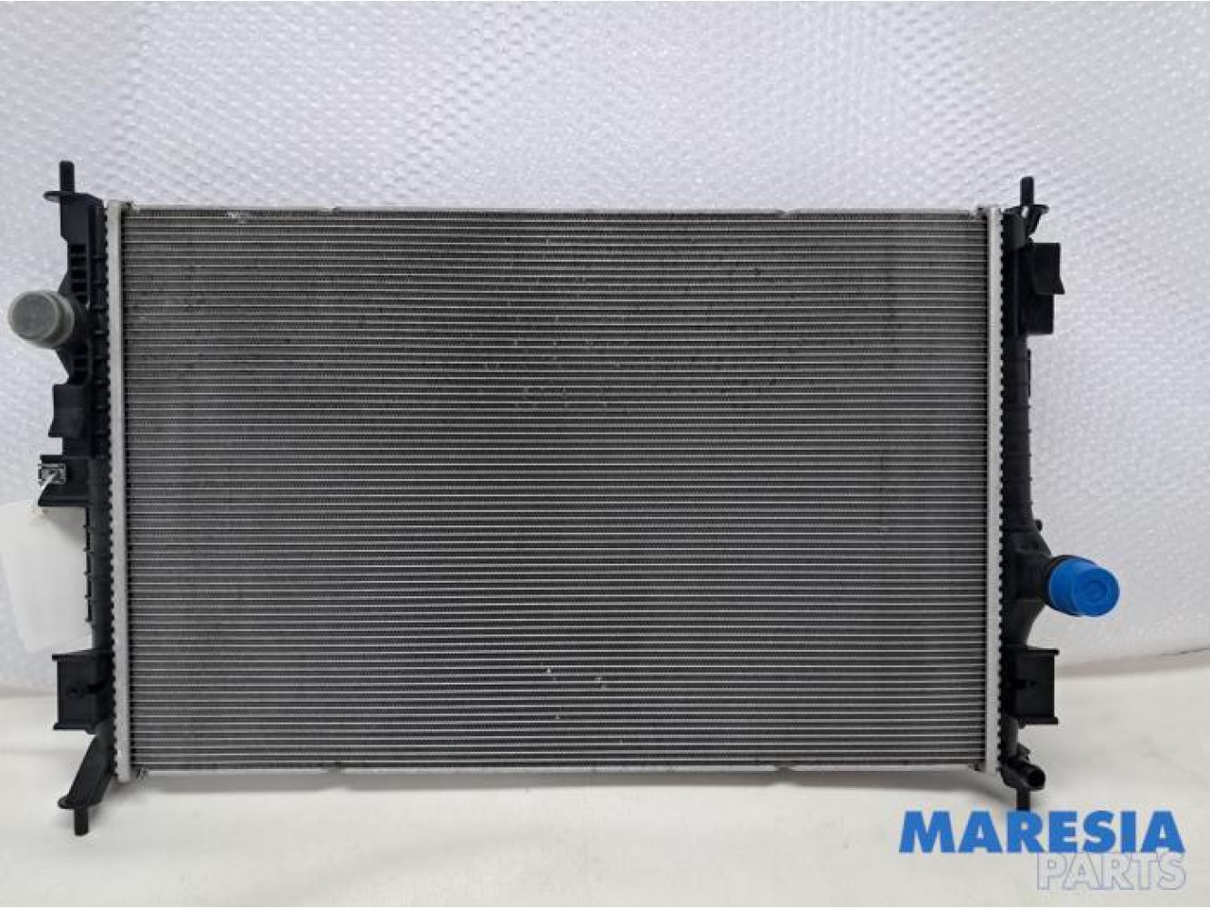 Opel - Vivaro - Radiateur