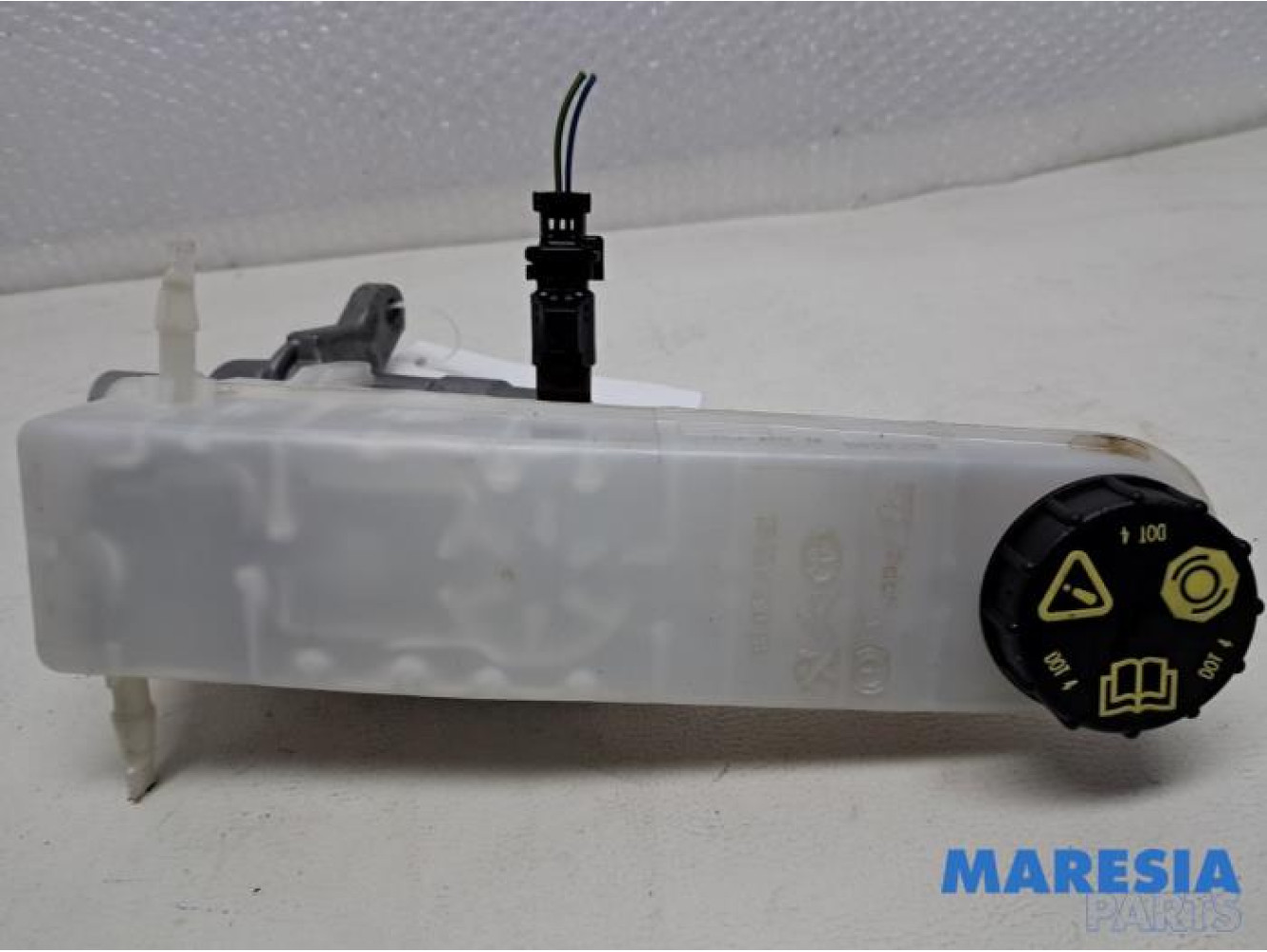 Opel - Vivaro - Hoofdremcilinder