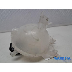 Opel - Vivaro - Ausgleichsbehälter