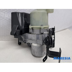 Opel - Vivaro - Power steering pump