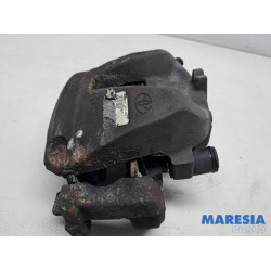 Opel - Vivaro - Etrier de frein (pince) avant droit