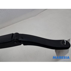 Opel - Vivaro - Scheibenwischerarm vorne