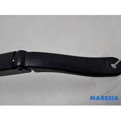 Opel - Vivaro - Scheibenwischerarm vorne