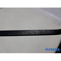 Opel - Vivaro - Scheibenwischerarm vorne