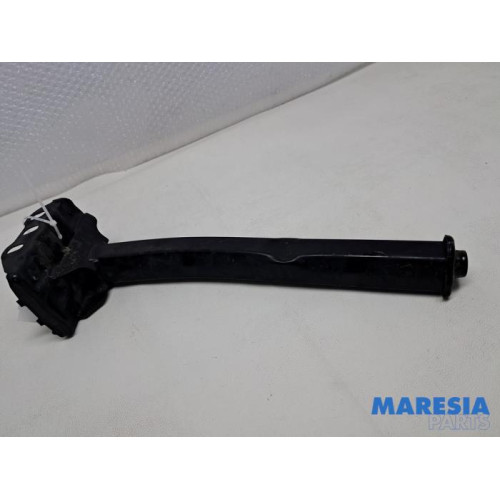 Opel - Vivaro - Frontdeel steun