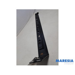 Opel - Vivaro - Zierleiste