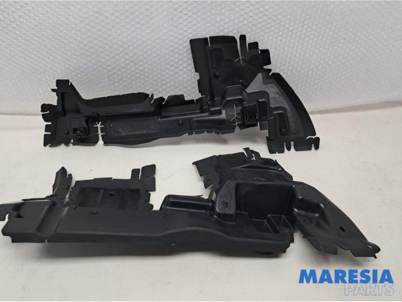 Opel - Vivaro - Air funnel