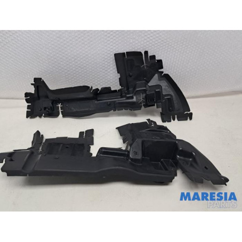 Opel - Vivaro - Air funnel