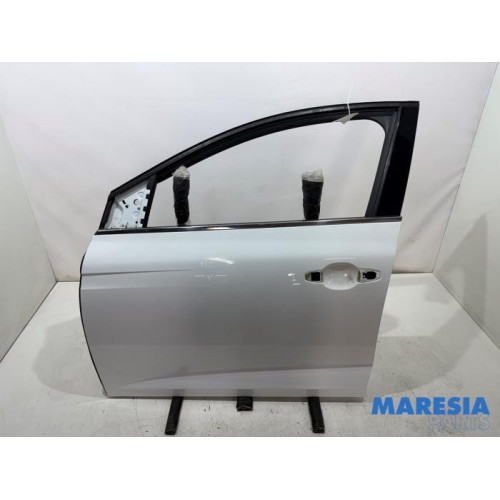 Renault - Megane - Tür 4-türig links vorne