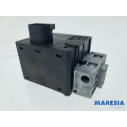 Renault - Megane Scenic - Engine management computer