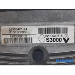 Renault - Megane Scenic - Engine management computer