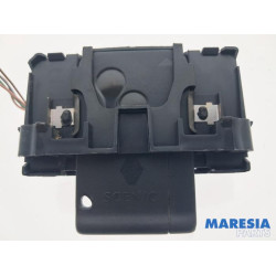 Renault - Megane Scenic - Engine management computer