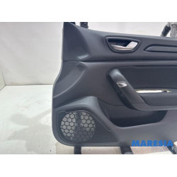 Renault - Megane - Front door trim 4-door, right