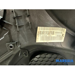 Renault - Megane - Front door trim 4-door, right