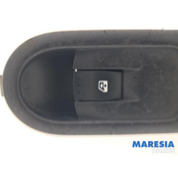 Renault - Megane Scenic - Elektrisch Raam Schakelaar