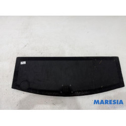 Renault - Megane - Floor panel load area
