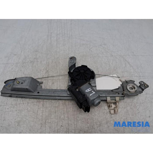 Renault - Megane Scenic - Ruitmechaniek 4Deurs links-achter