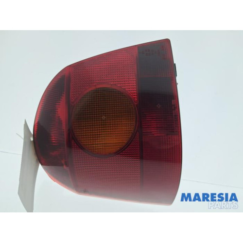 Renault - Twingo - Taillight, left