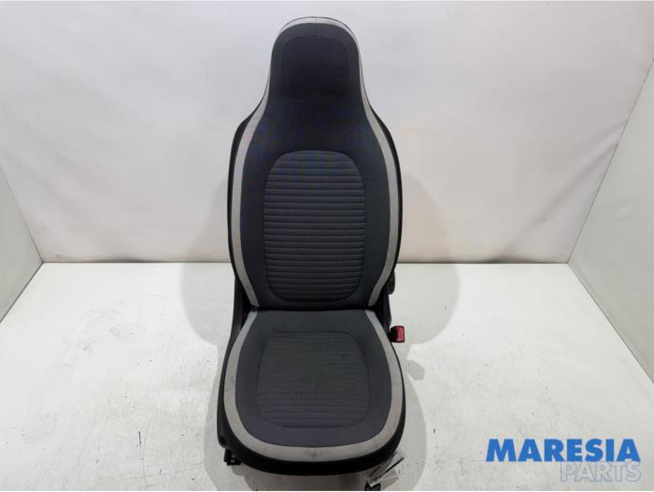 Renault - Twingo - Sitz rechts