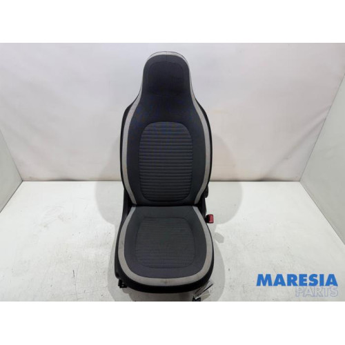 Renault - Twingo - Sitz rechts