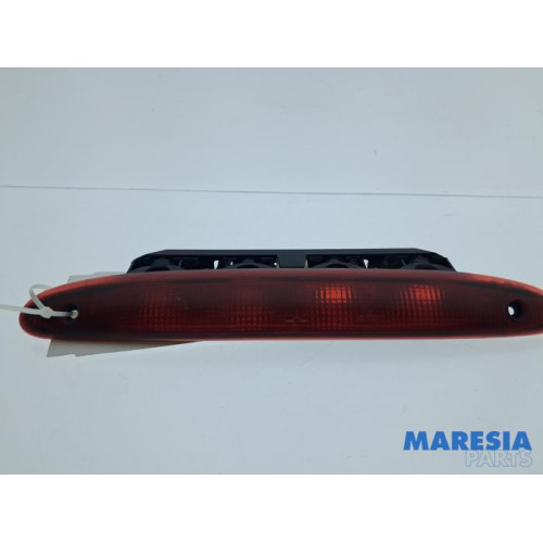 Renault - Twingo - Extra Remlicht midden