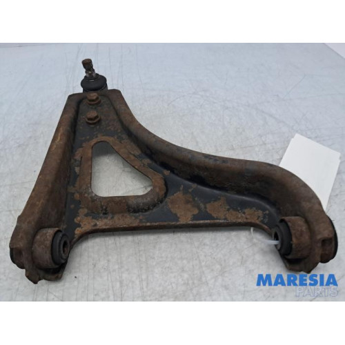 Renault - Twingo - Front lower wishbone, right