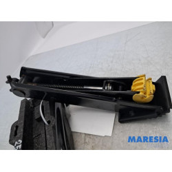 Renault - Twingo - Cric