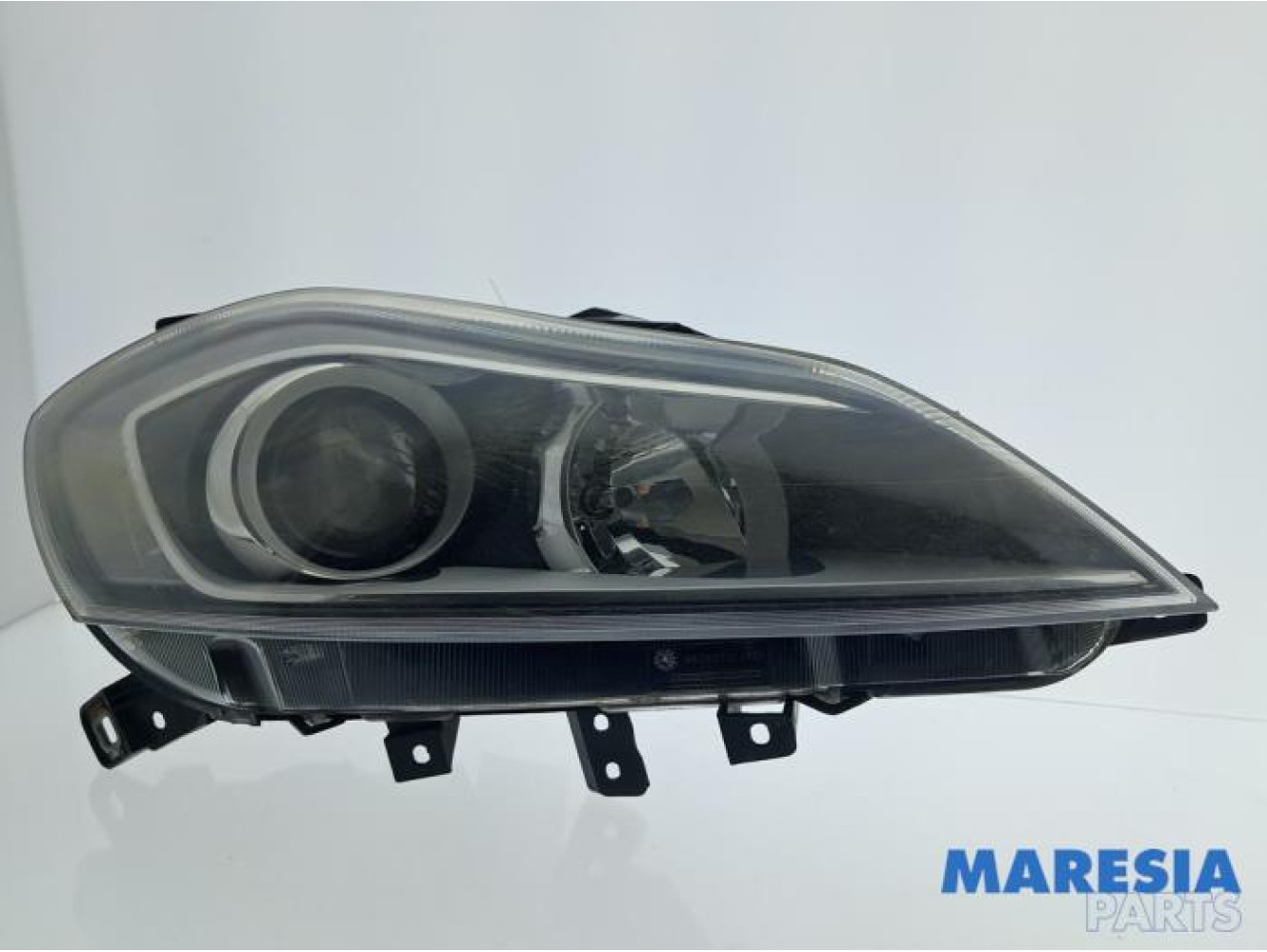 Lancia - Delta - Headlight, right
