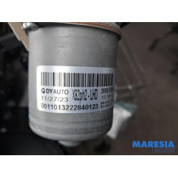 Renault - Trafic - Front wiper motor