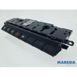 Renault - Trafic - Commutateur éclairage d'urgence