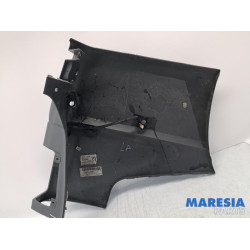 Renault - Trafic - Bumperdeel links-achter