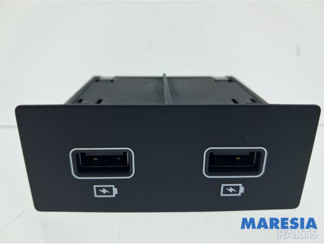 Renault - Trafic - USB module