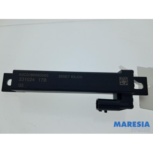 Renault - Trafic - Keyless entry antenne