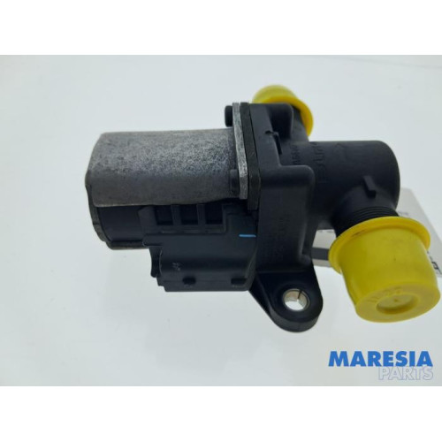 Renault - Trafic - Extra waterpomp